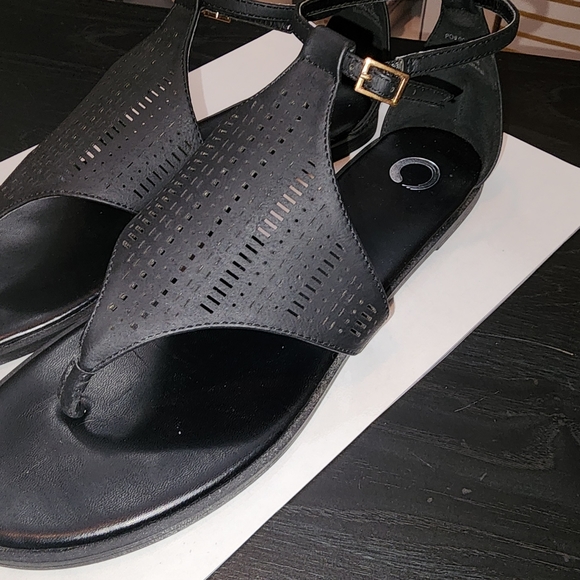 Journee Collection Sandals - Picture 5 of 5
